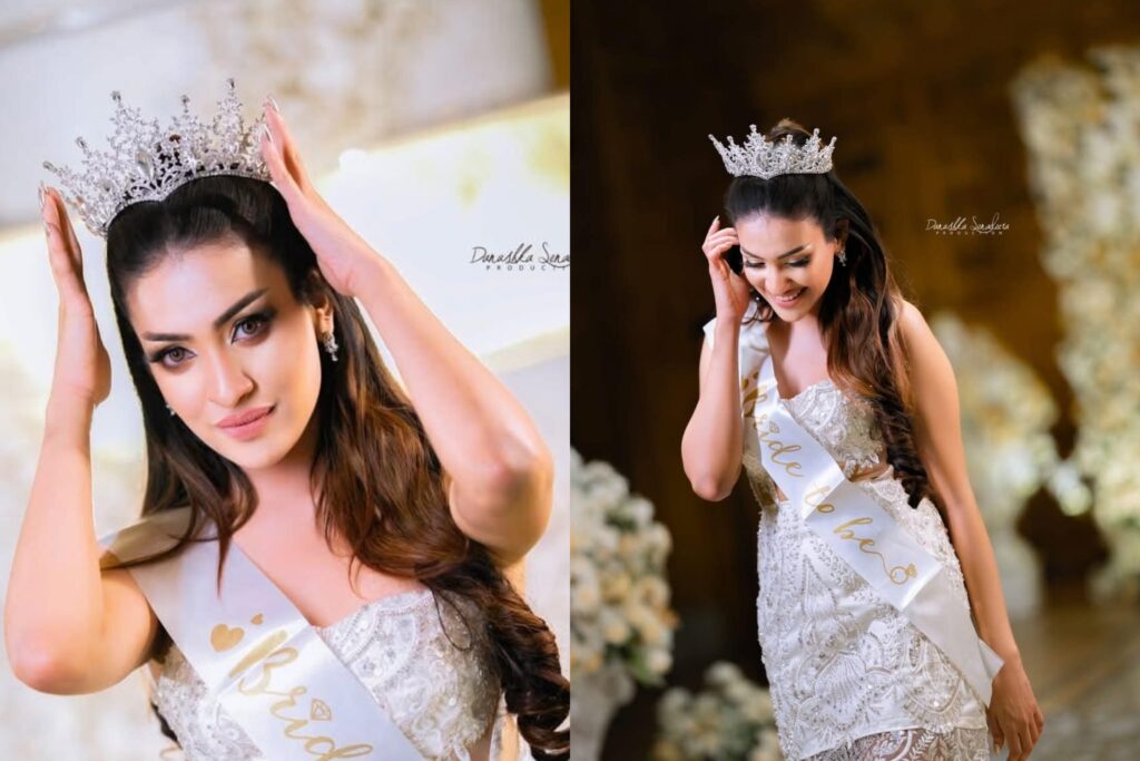 සද වගේ දිලෙනා සුන්දර ඇයට ලගදීම සුභ දවසක් උදා වෙන්නයි යන්නේ..