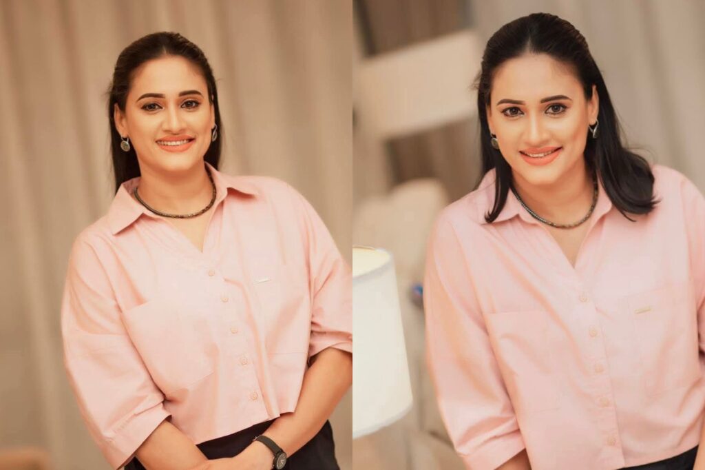 ” දුලීකාට හෝ සේමිණීට සම්මානය ලැබුණාට කිසිම ප්‍රශ්නයක් නැහැ… ඔවුන් දෙදෙනා සමග සම්මානයට නිර්දේශ වීම ම මට ලොකු සතුටක්….”