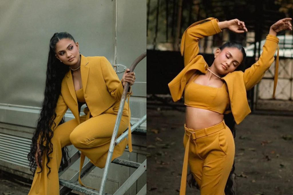 ‘පාසල් වේදිකාවට ගොඩවෙනකොට ඒ කාලයේ දැනුන ඒ හැඟීම අදත් මට එදා වගේම දැනුනා” – රටක්ම ආදරේ කරන ජනප්‍රිය ගායිකා කාංචනා අනුරාධි ලියු ආදරණීය සටහන මෙන්න