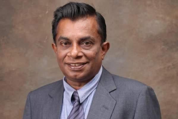 රටක් හඩවමින් දශක හතරක් රසිකයින් පිනවූ ඒ අපූරු ගායන තරුව දිවි කතරෙන් නික්ම ගිහින්…
