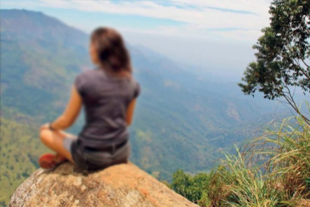 ලංකාවේ සුන්දරත්වය විඳින්නට ආ ඇල්ජීරියානු රූමත් කතට අත් වූ අකටයුතු දේ මෙන්න.