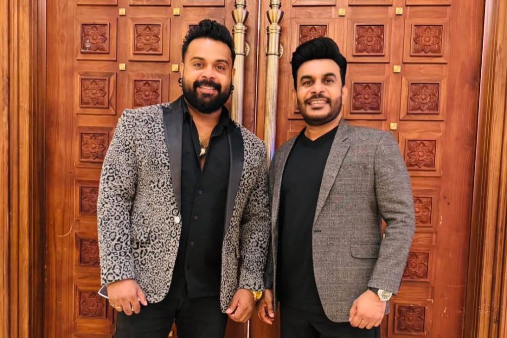 ෆ්ලෑෂ්බෑක් රොශාන්ගේ සහයට මිලින්දත් එයි. සමාජ මාධ්යයේ ඔහුට එල්ලවෙන චෝදනා වෙනුවෙන් මිලින්දත් හඬ නගයි