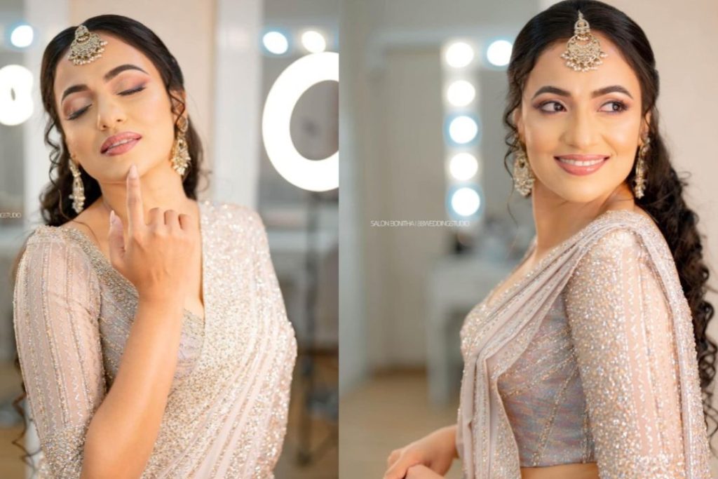 “අපි ජීවත් වෙන්නේ සදාචාර සම්පන්න රටකනේ. ඉතින් අපි හැම වෙලාවෙම ඒ රාමුවේ ඉඳලා ජීවත් වෙන්නේ” – උදාරි වර්ණකුලසූරිය