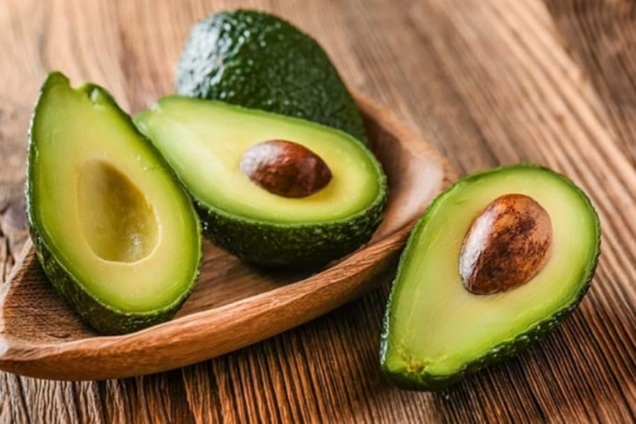 අලිගැටපේර කෑමට ගන්නා ඔබ මේ පිළිබඳ දැනගෙන සිටියාද..?