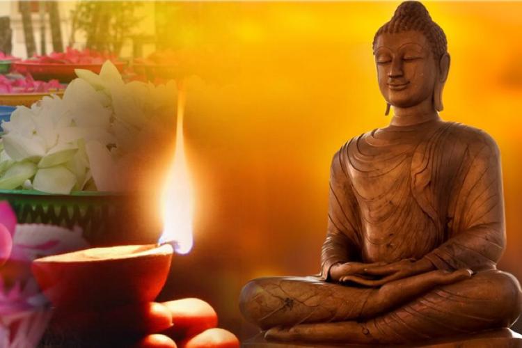 හැමදාම බුදු පහන තිබ්බට නිවැරදිව බුදු පහන තියෙන වත් පිලිවෙත් දැනගත්තේ අද..!