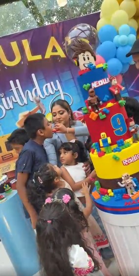 කලා තරු පිරිවරා සැමරූ ලෝචිගේ පුතුගේ උපන්දින සාදය… – photos