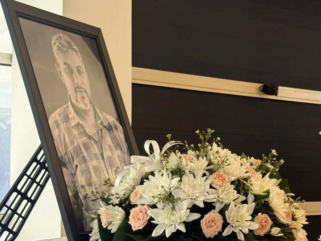 හදවත් සසල කරවමින් හදිසියේ වෙන්වූ සුරංග වෙල්ලාලගේ.. අවසන් ආගමික වතාවත් සිදුවුණේ මෙහෙමයි