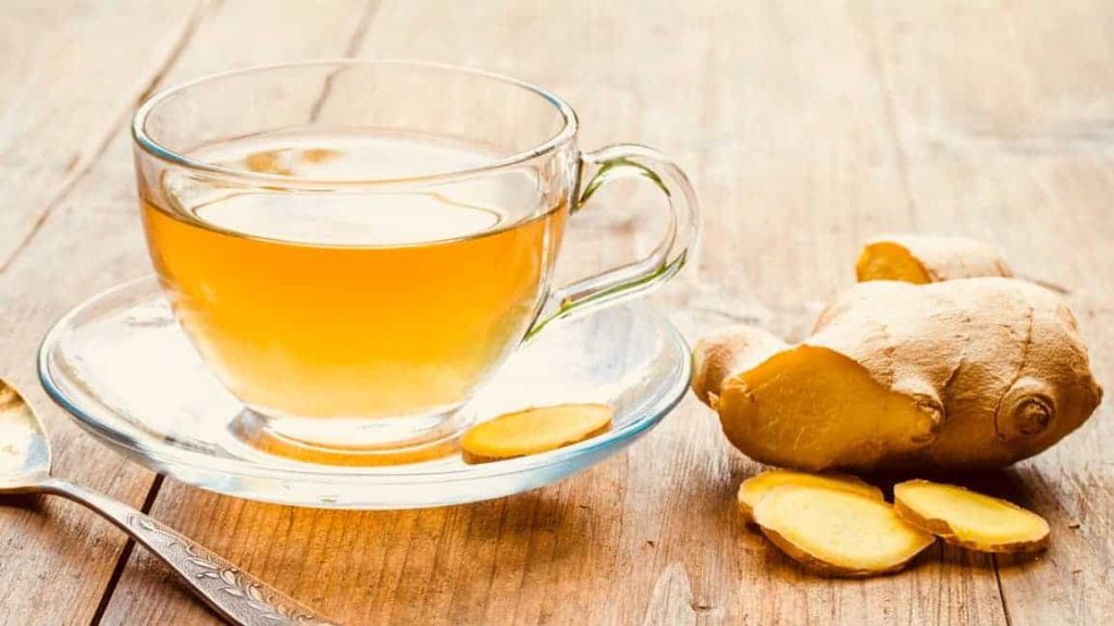 අද නිදාගන්න කළින් කොට්ටය යටින් සුදු ළූණු කැබැල්ලක් තබාගන්න…පුදුම හිතෙන දෙයක් වෙනවා…
