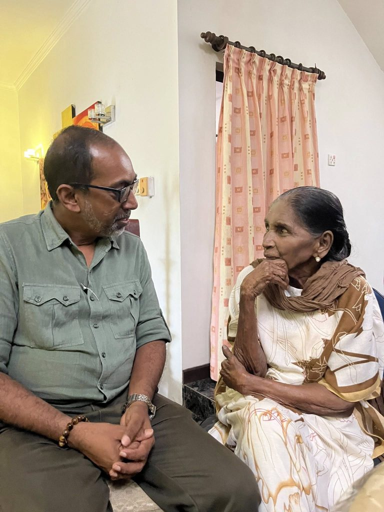 “ඇත්තම යි ඈ සතුටින්…රැජිනියනි…දීර්ඝායු වේවා” – ඔහු මුහුණු පොතට එක්කළ සටහන… – photos