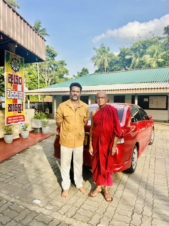 “ගිහිකල මගේ පියාණන්… සසුන් ගතවී වසර 18ක් පිරෙනවා” – විරාජ් පෙරේරා මුහුණු පොතේ දැමූ සටහන…
