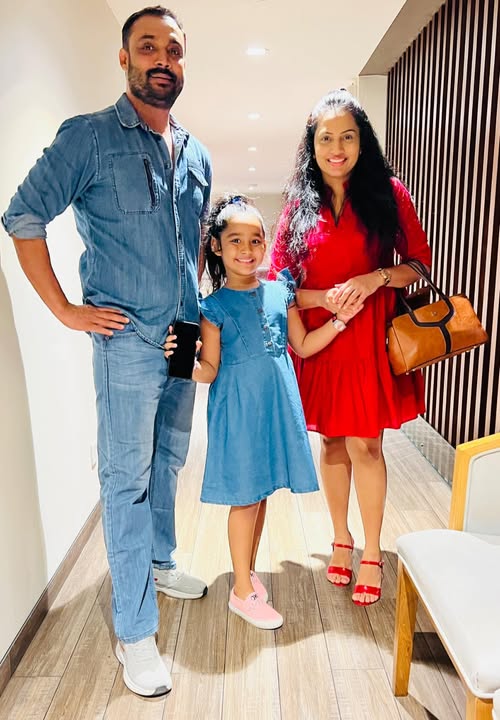 “සතුට තියන තැන රැදෙන්න… එතකොට ජීවිතේ හරිම ලස්සනයි” – චතුරිකා මුහුණු පොතේ තැබූ සටහන…