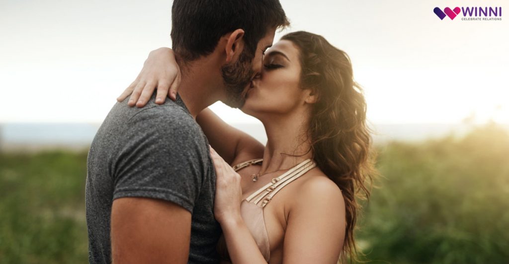 අමතක නොවෙන කිස් එකකට සුපිරිම ටිප්ස් ටිකක් මෙන්න.. කෙල්ලෝ කොල්ලෝ කාටත් වැදගත්..