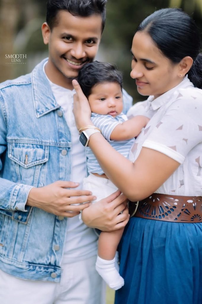 දහේන් පුංචි පුතාට විශේෂ දවසක් ගැන අශේන් මුහුණුපොතට සටහනක් එක්කරයි..