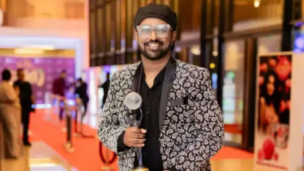 මං කවදාවත් ලොකු බ්‍රදර්ගේ චරිතයේ අනන්‍යතාව විකුණන්නේ නැහැ දේවින්ද වික්‍රමසිංහ