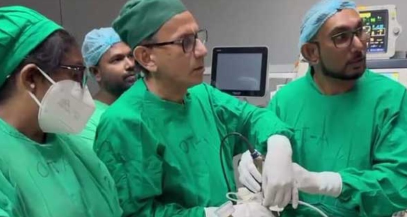 මේ තවත් එක් විශ්මිත සැත්කමක්.. මීගමුව රෝහලේදී සාර්ථකව අවසන් වුණු, දුර්ලබ ශෛල්‍යකර්මයක් ගැන ඇසෙන කතාවක් මෙන්න..
