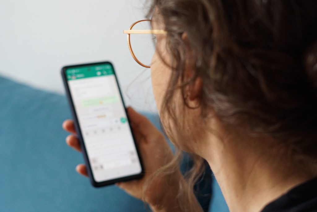 වට්ස්ඇප් ගිණුම් බිලියන 3.5ක ෆොටෝ ලීක් වෙලා… ඔබේ ගිණුමත් ඒ අතර ද බලන්න…