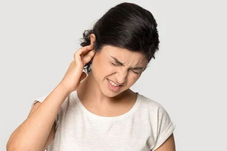 කනට සතෙක් ගියොත් මොනවද කරන්නේ? මෙන්න සරල විසඳුම්…