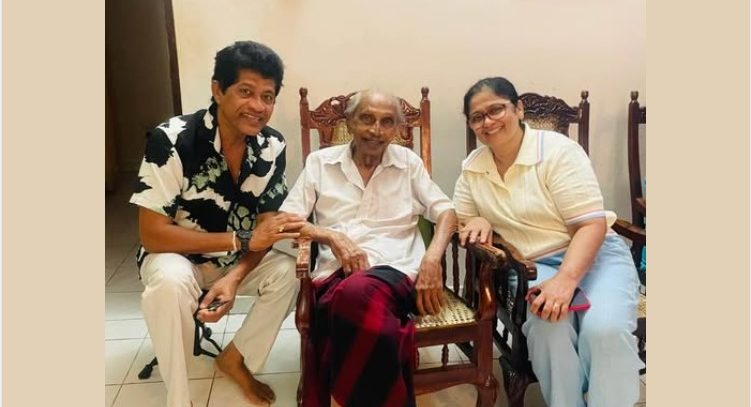 “ඔහුට නීරෝගී සම්පත්තිය චිර ජීවනය ලැබේවා!” – ජානක වික්‍රමසිංහ මුහුණු පොතේ තැබූ සටහන…