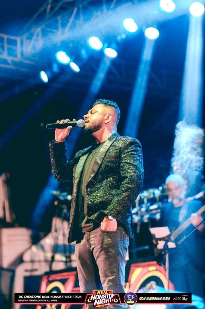 හෘද සාක්ෂියට බොරු කීමට කිසිවෙකුටවත් නොහැක.. රටක් ආදරේ කරන ගායන තරුව දිමන්ක වෙල්ලාලගේ මේ කියන්නේ මොකක්ද ? ඔහු එක්ක සටහන…