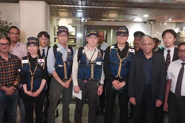 ජපානයේ හදිසි වෛද්‍ය ප්‍රතිකාර කණ්ඩායම දිවයිනට