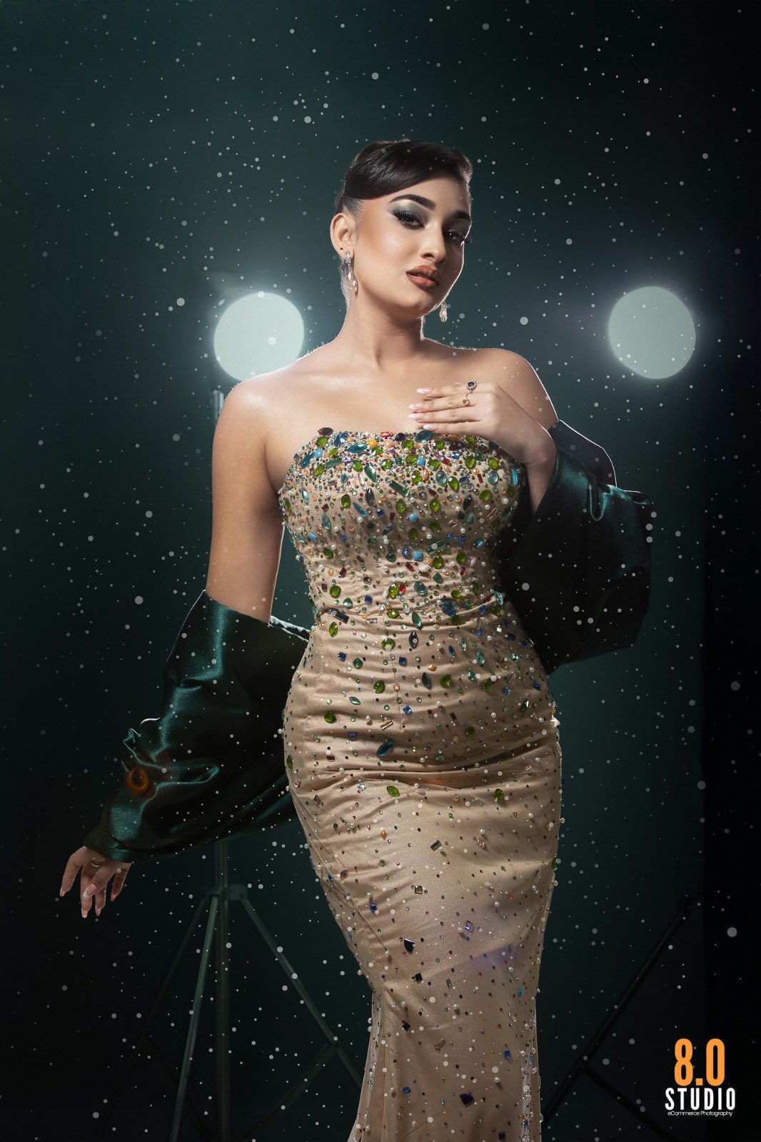 සීතල නත්තලත් එක්ක හැඩවුණු දේශානි නෙහාරාගෙ සුරංගනාවියක් වගේ ලස්සන රූ එකතුව මෙන්න….Photos