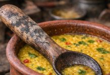 කුස්සියේ ලී හැන්දේ මිට කළු වෙලාද ? රසට උයන කෑම්ස් එකෙන් ඔබ නොදැනුවත්වම පුස් එකතු වෙන හැටි මෙන්න